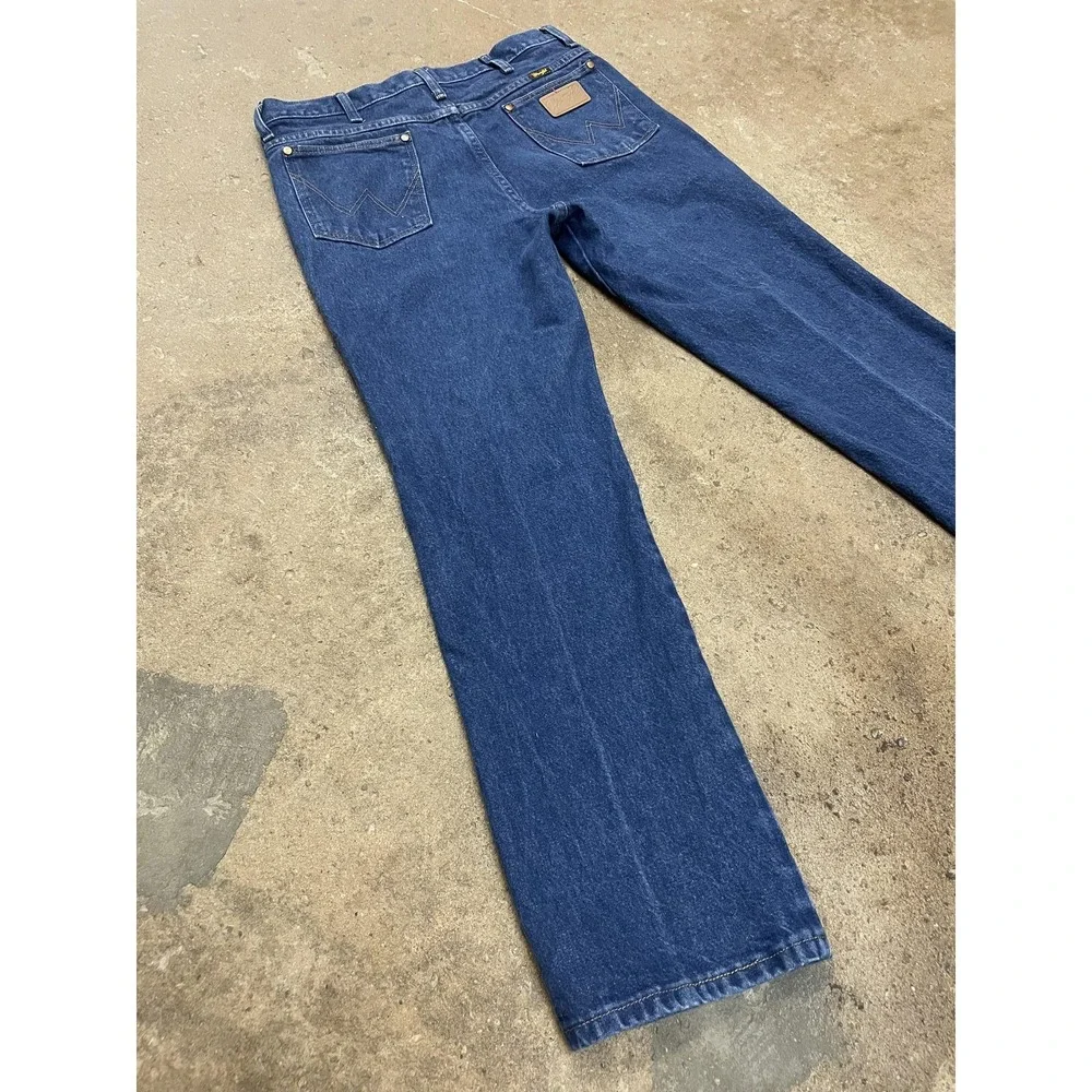 Wrangler‎ 938PWD Jeans Mens 34x30 Medium Wash Blue Denim Straight Leg Zip Fly